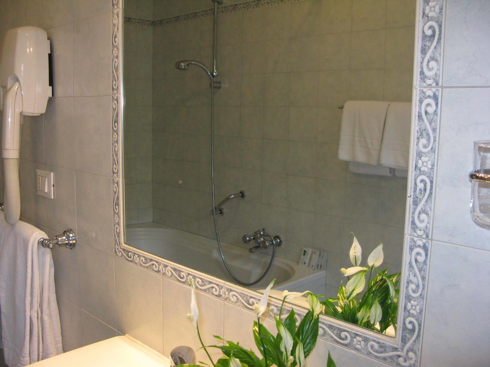 York Hotel Rome Luaran gambar