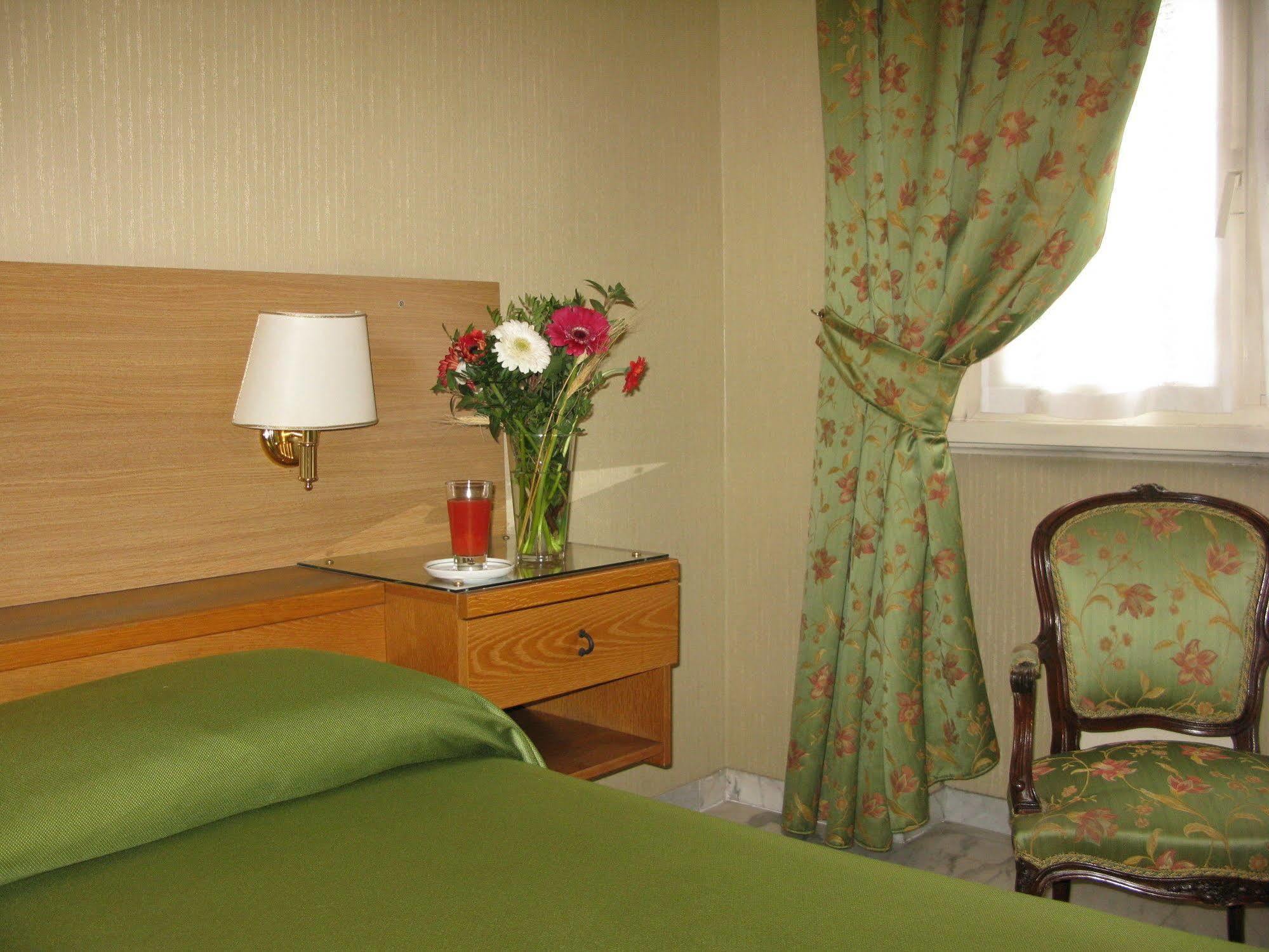 York Hotel Rome Luaran gambar